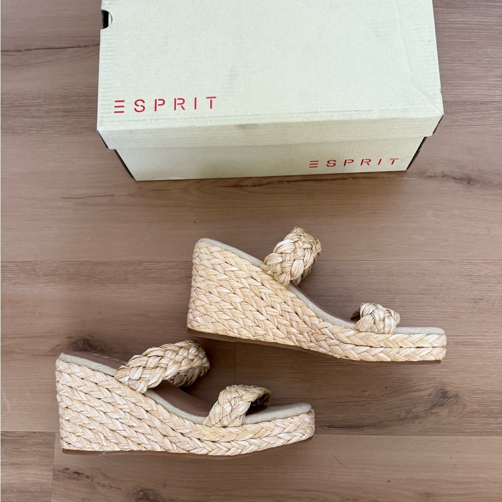 Esprit Gracelyn straw Wedge 6.5
